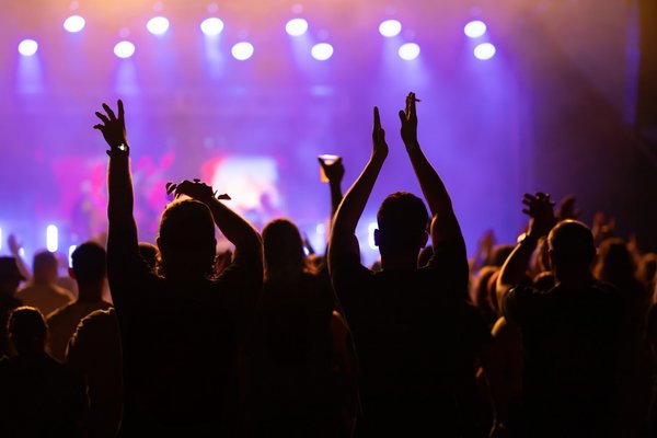 Billets concert indochine 2025 : ne manquez pas votre chance !